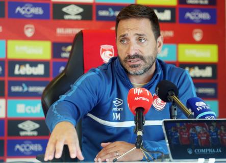 Treinador do Santa Clara confiante em inverter fase negativa na I Liga