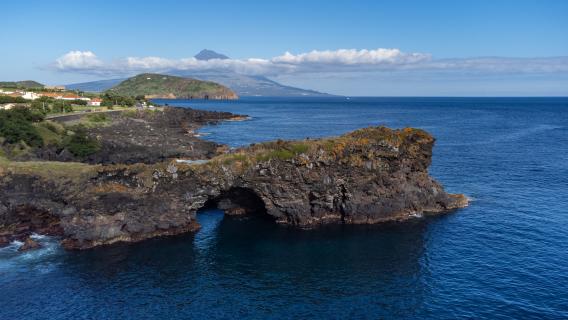 Pescador morre em porto do Faial