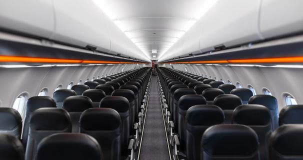 Passageiro português tenta invadir cabine do piloto num voo entre Lyon e o Porto