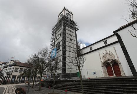 Concluída reabilitação da Torre Sineira da Igreja de São Sebastião em Ponta Delgada