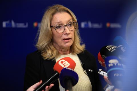 Ministra do Trabalho reúne-se com patrões e sindicatos na quarta-feira sobre pacote laboral sem CGTP