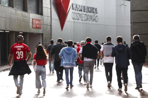 Benfica/Eleições: Mais de 78 mil votantes até às 18:00, 14 mil acima da primeira volta