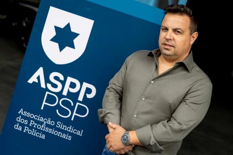 Sindicato da PSP anuncia mais plenários no aeroporto de Lisboa até Governo resolver problemas