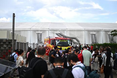 Incêndio deflagra junto ao pavilhão de África