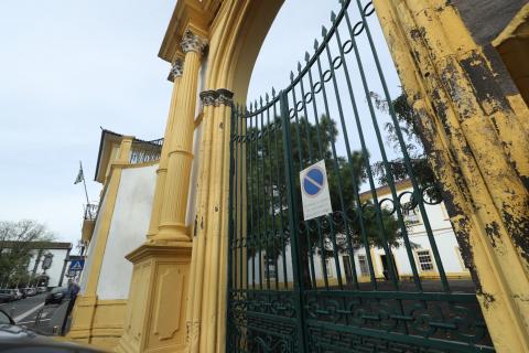 Adesão à greve na função pública ronda os 50% nos Açores