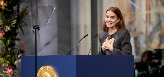 Filha de María Corina Machado recebe o prémio Nobel da Paz em nome da mãe