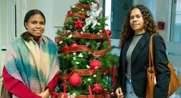 Um Natal com calor, danças tradicionais e peixe em folha de palmeira na Consoada