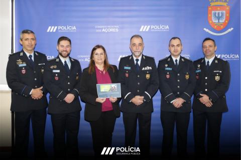 PSP dos Açores entrega 2463 euros à Seara do Trigo