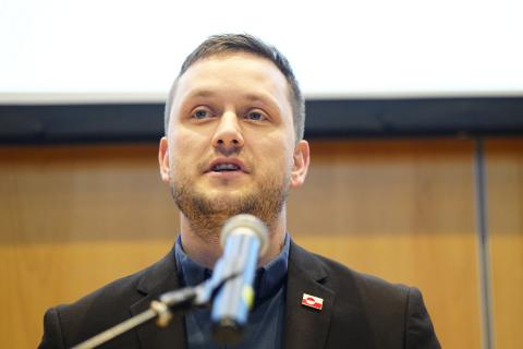 Autoridades admitem maior presença militar e querem diálogo pacífico