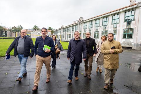 PS/Açores diz que Governo Regional não faz obras em escolas apesar da “muita propaganda” 
