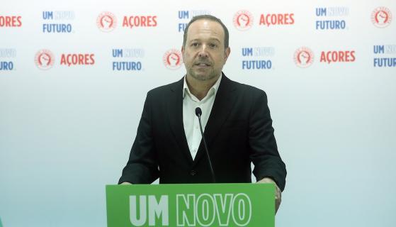 Líder do PS/Açores defende clareza e responsabilidade política
