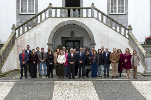 Câmara de Ponta Delgada transfere 3 ME para juntas de freguesia
