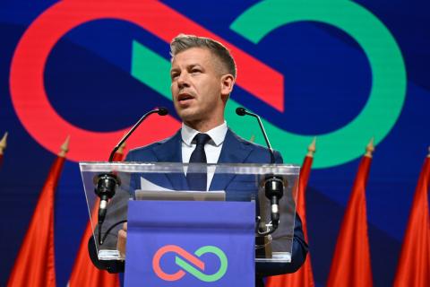 Conservador Péter Magyar empossado no sábado como primeiro-ministro