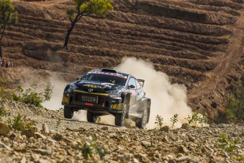 Rúben Rodrigues reforça liderança com vitória no Rally de Portugal