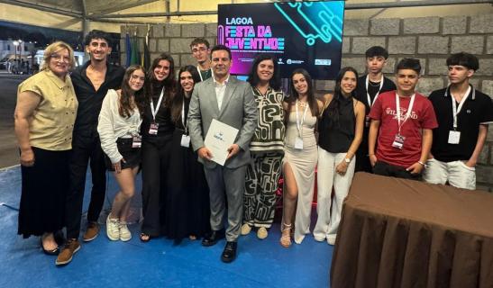 Lagoa dos Açores e Lagoa do Algarve selam compromisso com a Democracia Jovem