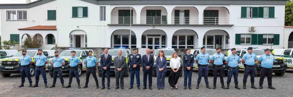 Governo dos Açores entrega de nove viaturas todo-o-terreno à GNR