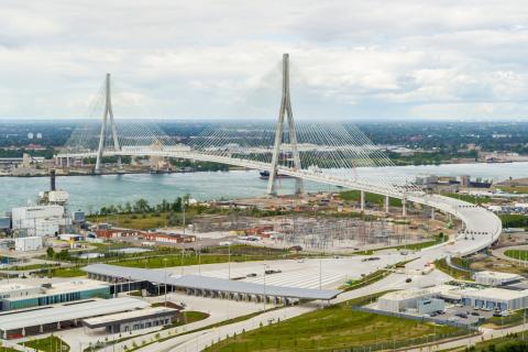 Ponte EUA-Canadá abre em Detroit mesmo com disputas comerciais a testar laços entre os vizinhos