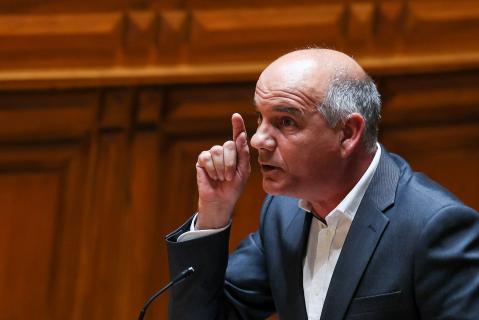 Raimundo diz que Governo está em profunda degradação e não descarta moção de censura 