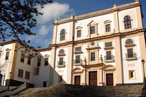 Diocese de Angra diz que está a decorrer um processo canónico a padre condenado