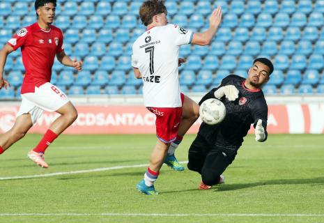 Santa Clara “segura” guarda-redes Neneca até 2030