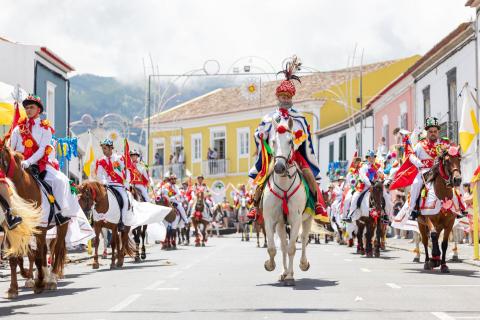 Cavalhadas de São Pedro voltam a celebrar a alma da Ribeira Grande