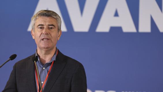 Carneiro recusa falar agora do OE2027 para que não seja “ponto de fuga” do Governo