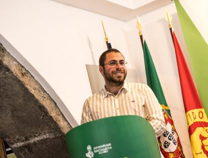 Russell Sousa reeleito para um terceiro mandato como presidente da Juventude Socialista dos Açores