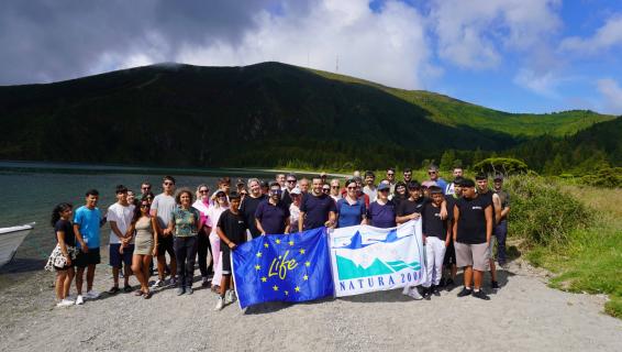 17 mil exemplares de nativas e endémicas na Lagoa do Fogo