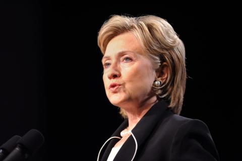 Hillary Clinton acusa Governo de Trump de "encobrimento" no caso Epstein