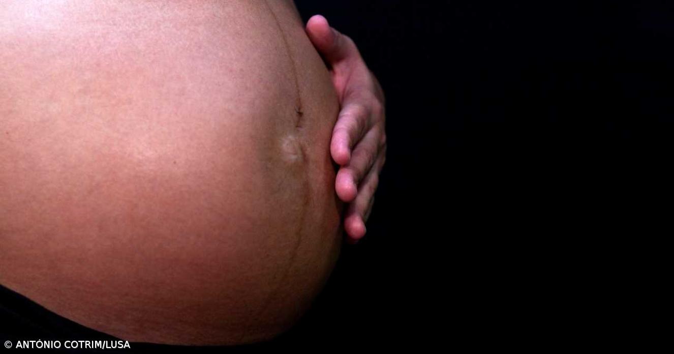 Maternidade partilhada tem cada vez mais procura entre casais de mulheres