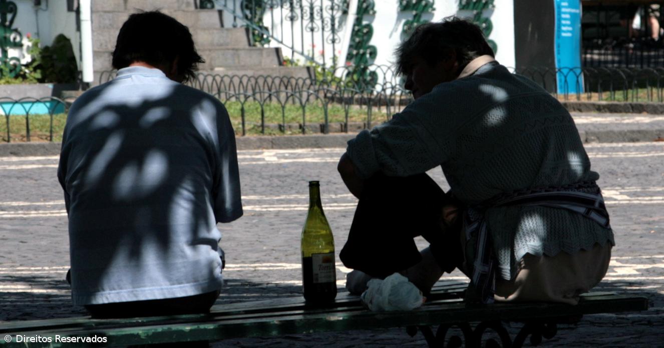 Cerca de 10 jovens em casas de acolhimento com consumo de substâncias