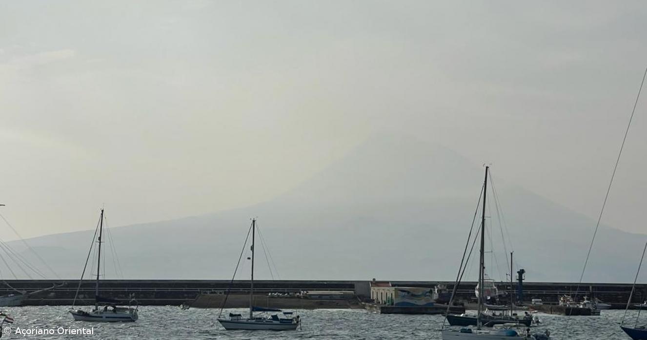 Resgatado tripulante de veleiro encalhado na ilha do Faial