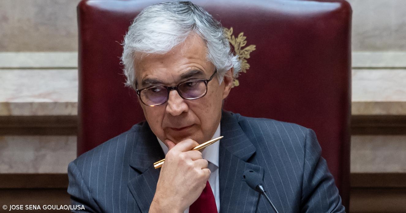 Aguiar Branco defende nos Açores reforço e aprofundamento das autonomias