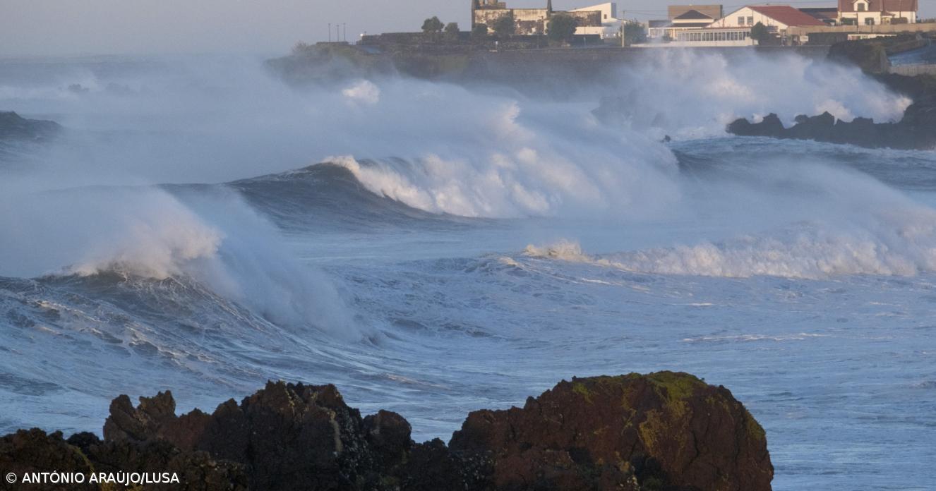 Mau tempo: Açores sob aviso amarelo devido à chuva e agitação marítima