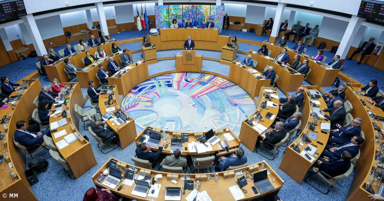 Assembleia dos Açores recomenda medidas para mitigar aumento dos combustíveis