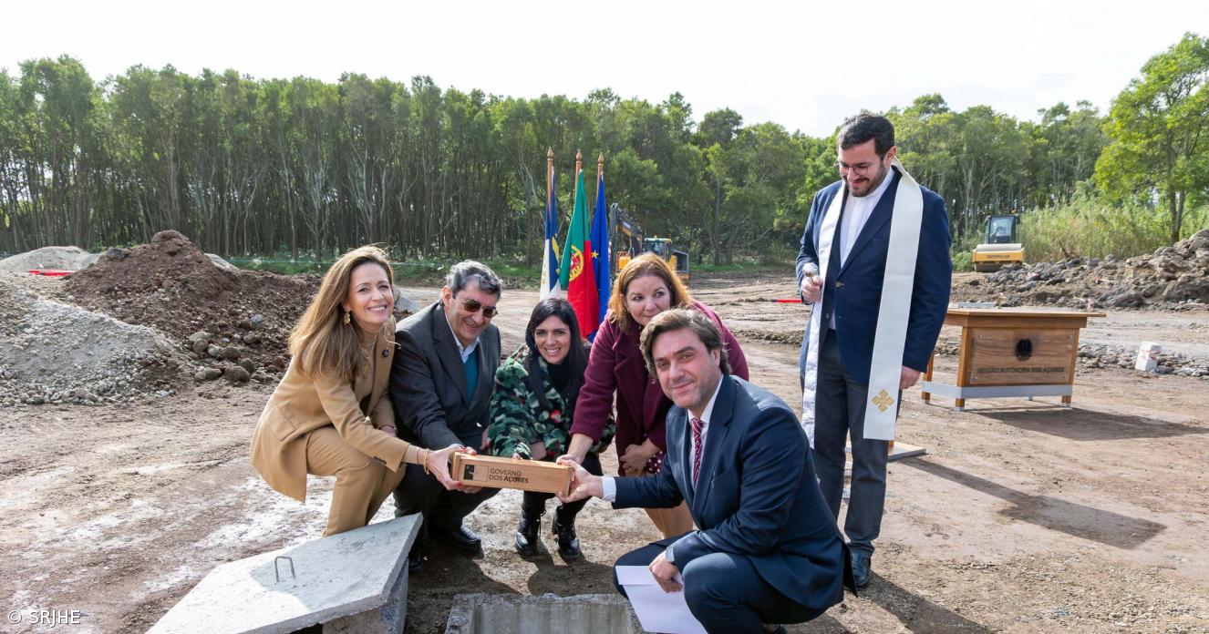 Governo dos Açores inicia infraestruturação de 36 lotes para habitação na vila das Capelas