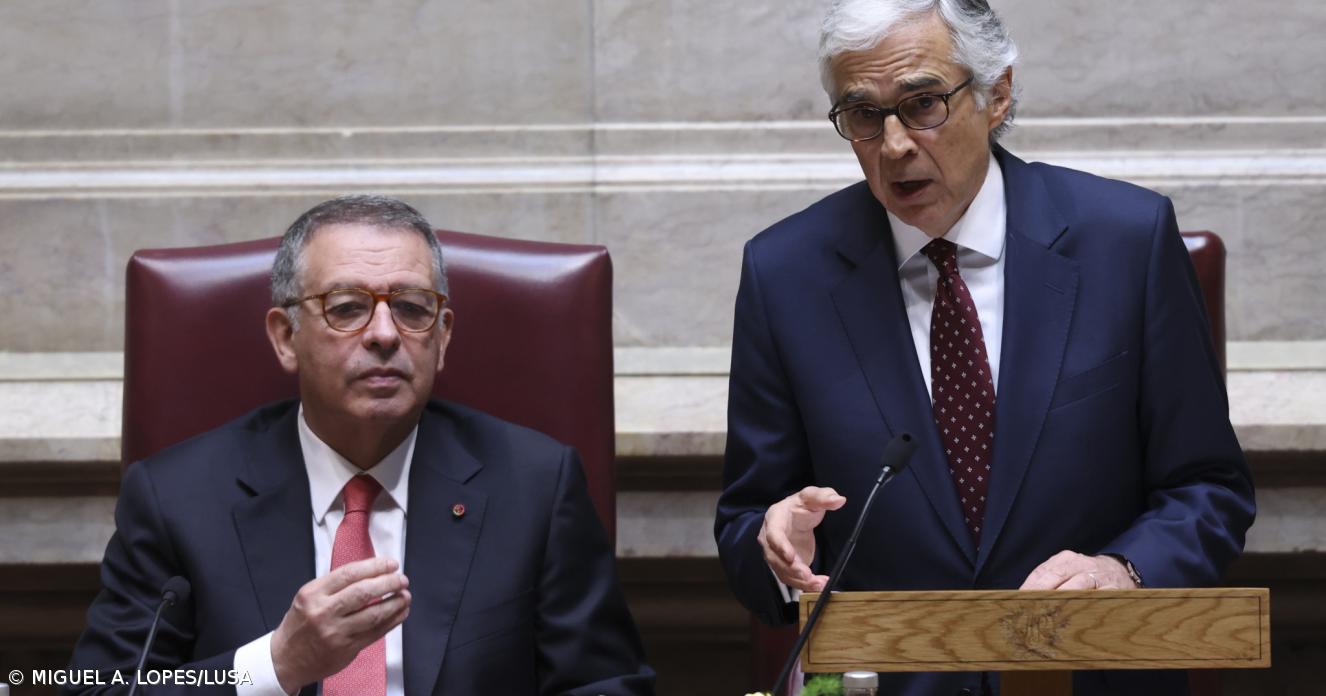 Constituição “não é intocável” e revê-la não é traição