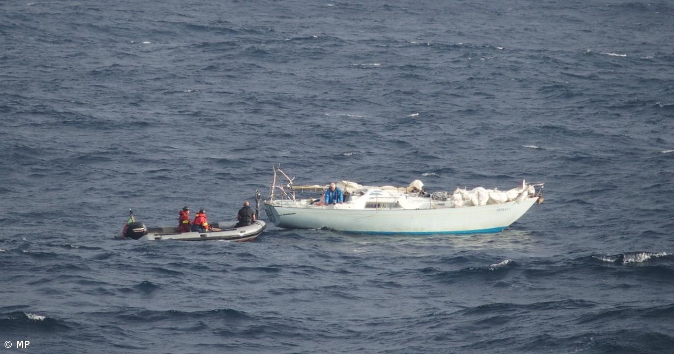Marinha resgata velejador solitário ao largo da ilha de São Miguel
