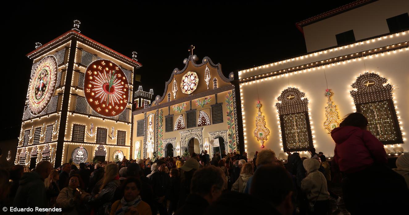 Rebuçados tradicionais adoçam boca de novos e velhos nas festas do Santo Cristo